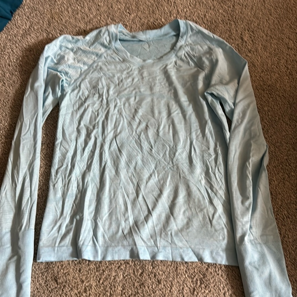 Lulu shirt no tag light blue